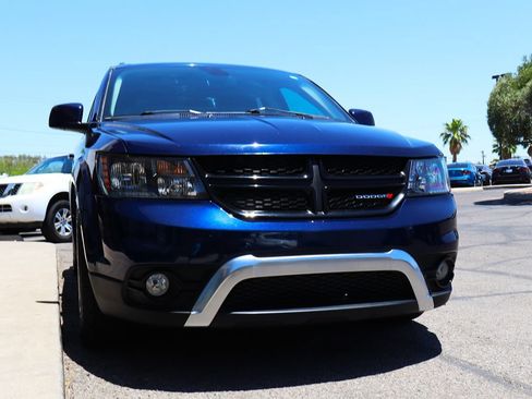 Used 2020 Dodge Journey Crossroad FWD image 18