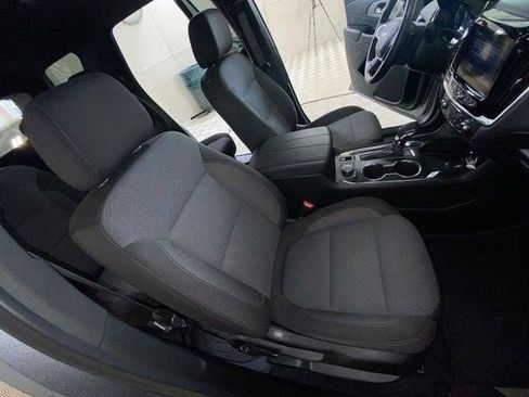 Used 2023 Chevrolet Traverse LT w/ LPO, Floor Liner Package AWD/4WD image 18