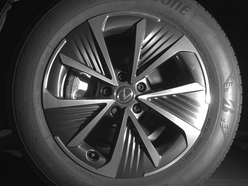 Used 2024 Lexus RZ 300e Premium w/ Accessory Package (Z1) FWD image 9