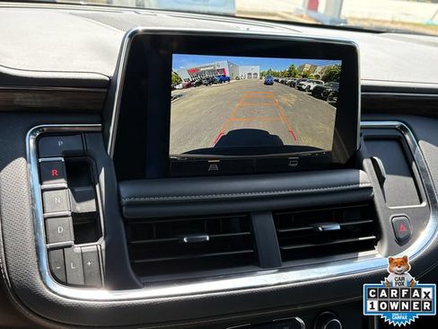 Used 2024 Chevrolet Suburban Premier RWD image 15