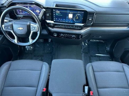 Used 2023 Chevrolet Silverado 1500 LT image 16