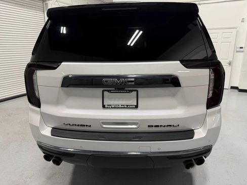 Used 2023 GMC Yukon XL Denali Ultimate image 14