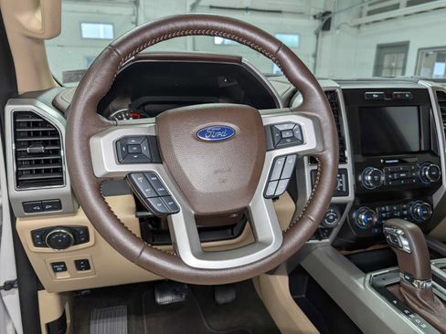 Used 2019 Ford F150 Lariat w/ Equipment Group 501A Mid AWD/4WD image 37
