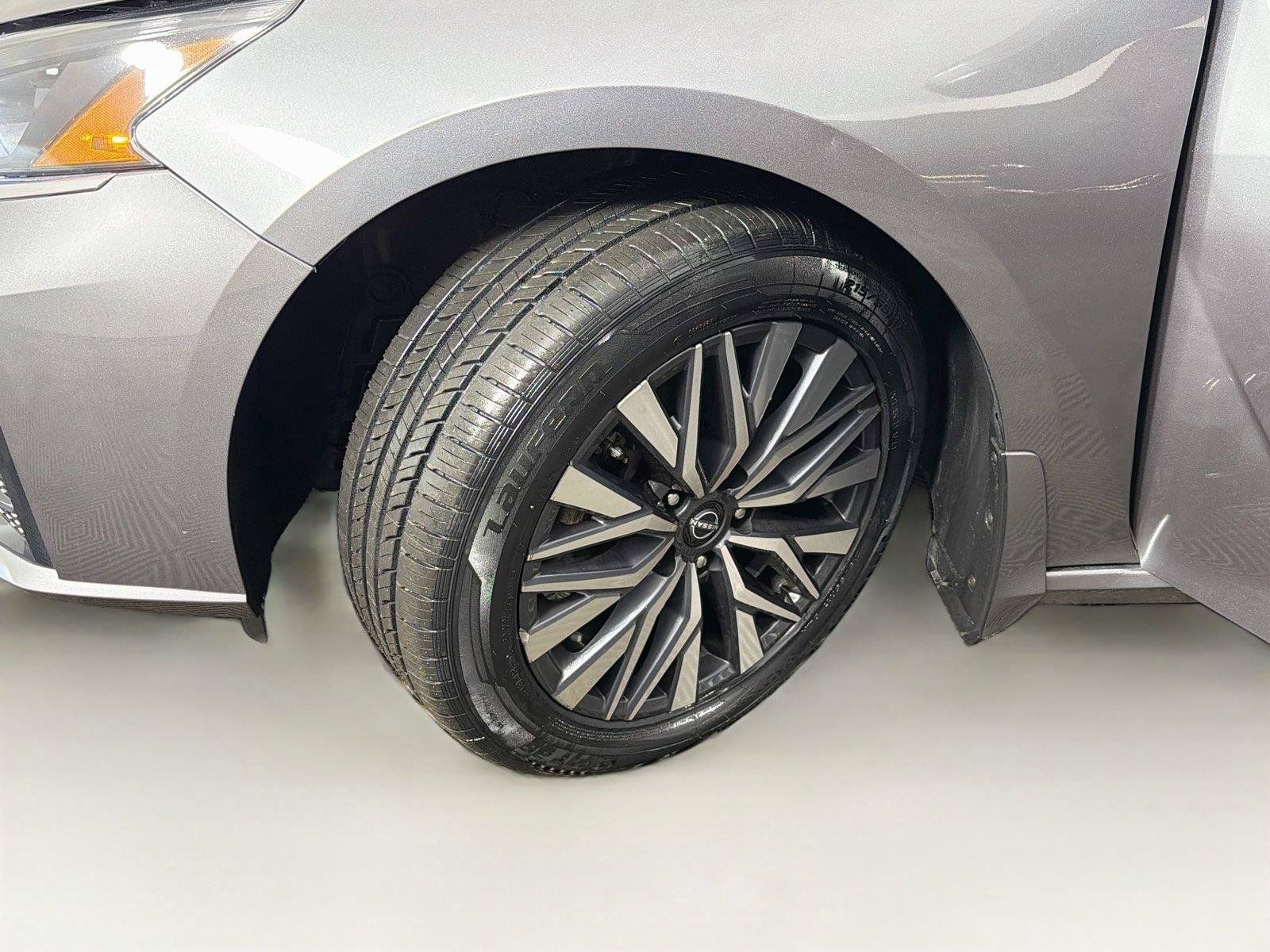 Used 2023 Nissan Altima 2.5 SV AWD/4WD image 36