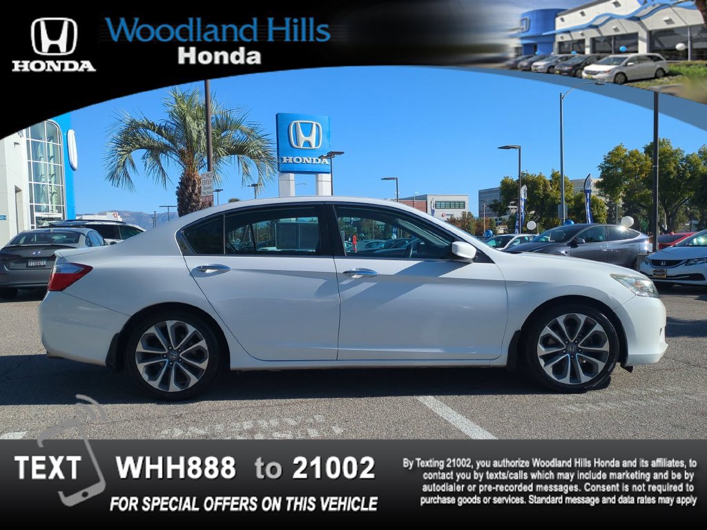 Used 2015 Honda Accord Sport image 4
