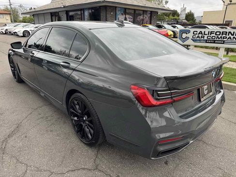 Used 2020 BMW 740i w/ M Sport Package image 3