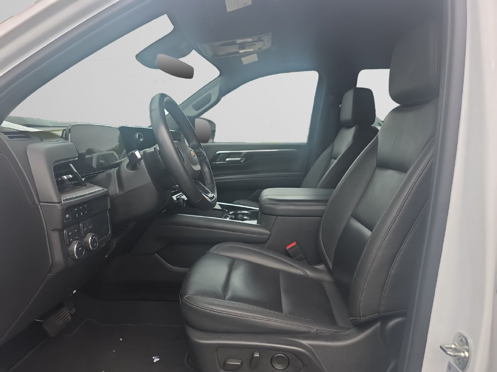 Used 2025 Chevrolet Tahoe LT AWD/4WD image 10