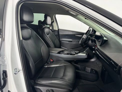 Used 2025 Kia EV6 Wind RWD image 29