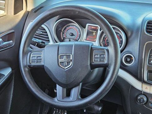 Used 2014 Dodge Journey SXT w/ Flexible Seating Group image 10