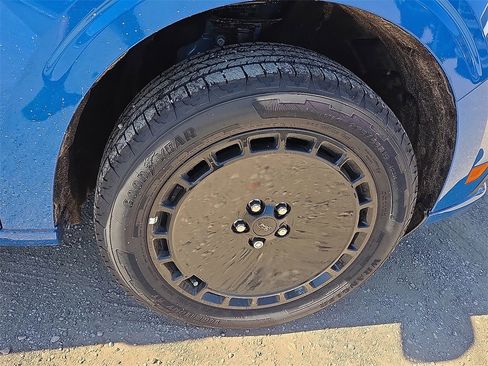 New 2025 Ford Maverick Lobo image 7