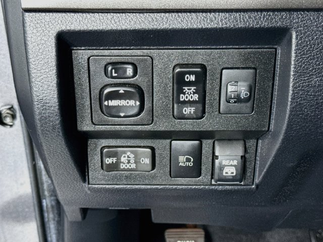 Certified 2020 Toyota Tundra SR5 AWD/4WD image 11