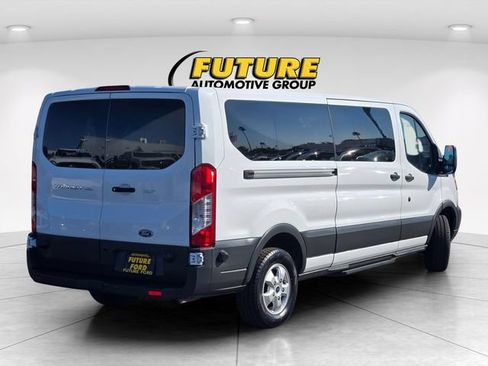 Used 2018 Ford Transit 350 XLT RWD image 4