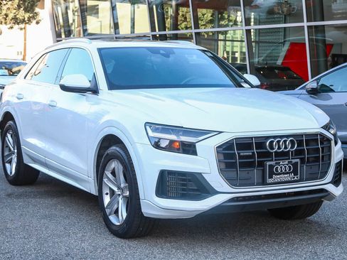 Used 2019 Audi Q8 Premium w/ Convenience Package image 3