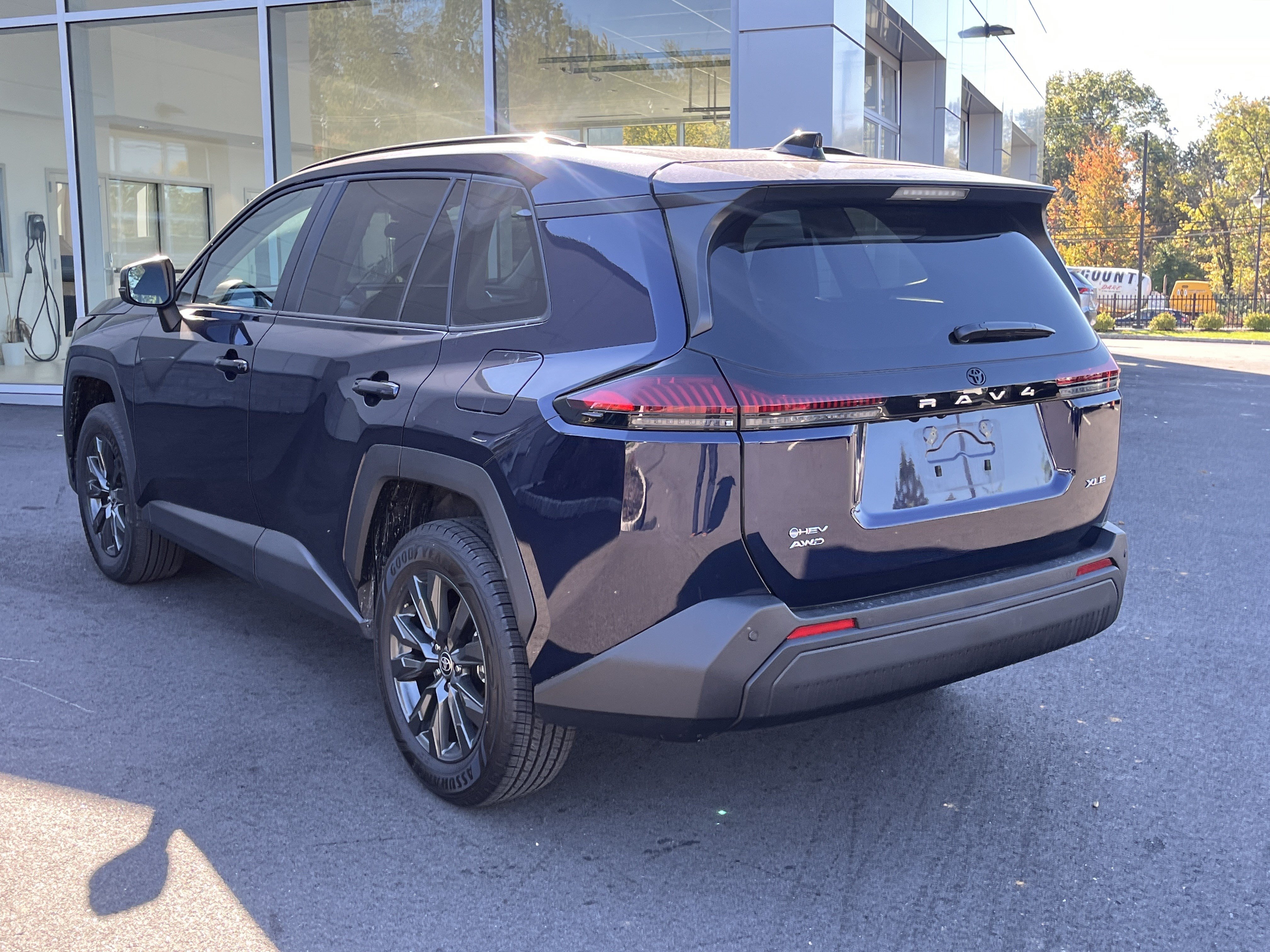 Used 2026 Toyota RAV4 XLE Premium AWD/4WD image 4