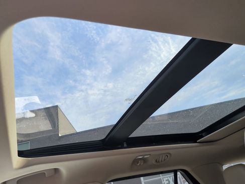 Used 2023 Ford Explorer Platinum w/ Equipment Group 601A image 22