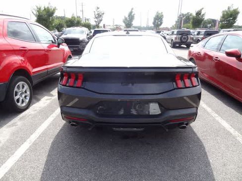 Used 2024 Ford Mustang GT RWD image 5