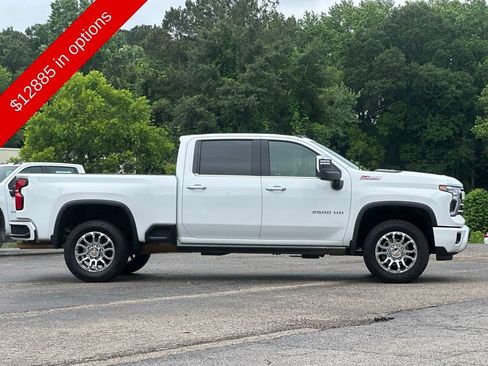 Used 2024 Chevrolet Silverado 2500 LTZ w/ LTZ Plus Package AWD/4WD image 12