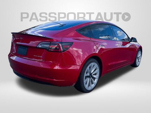 Used 2022 Tesla Model 3 Long Range AWD/4WD image 5