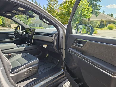 New 2026 GMC Sierra EV Elevation w/ Premium Package image 12