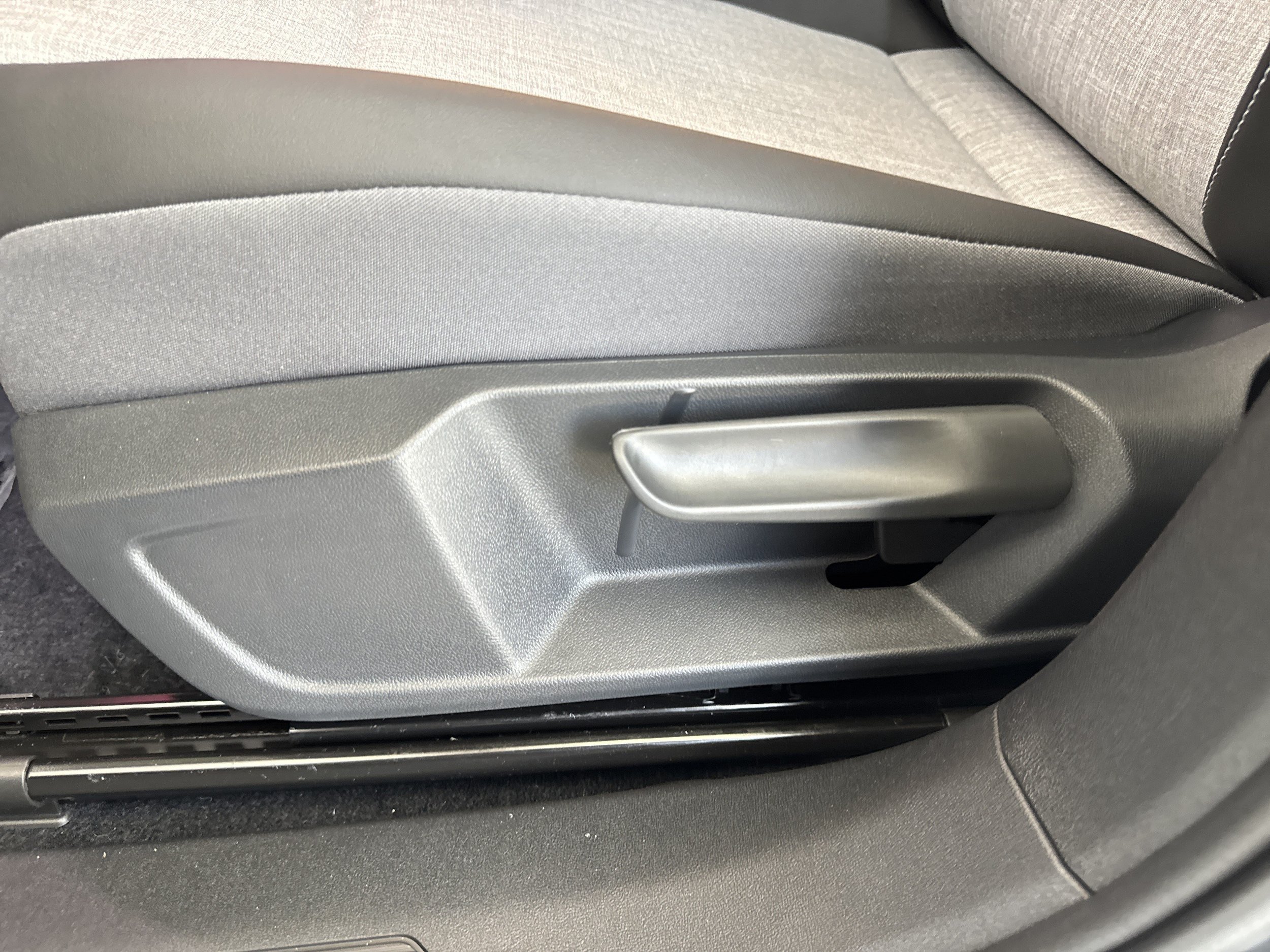 New 2026 Volkswagen ID.4 Pro RWD image 15