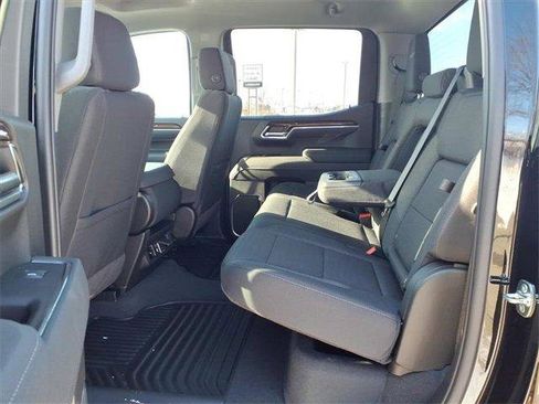 New 2026 GMC Sierra 1500 Elevation image 16