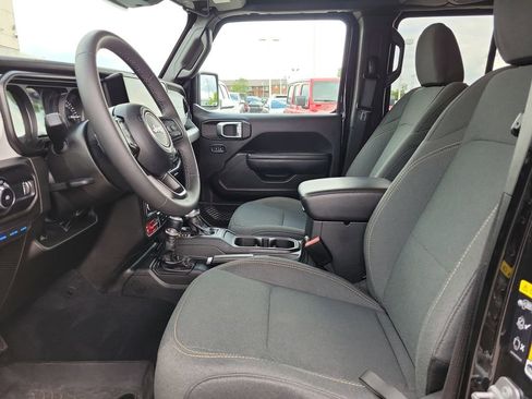 Used 2025 Jeep Wrangler Unlimited Sport S 4xe AWD/4WD image 12