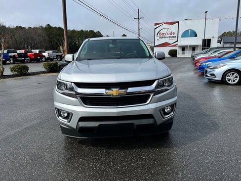 Used 2018 Chevrolet Colorado LT w/ LT Convenience Package image 4