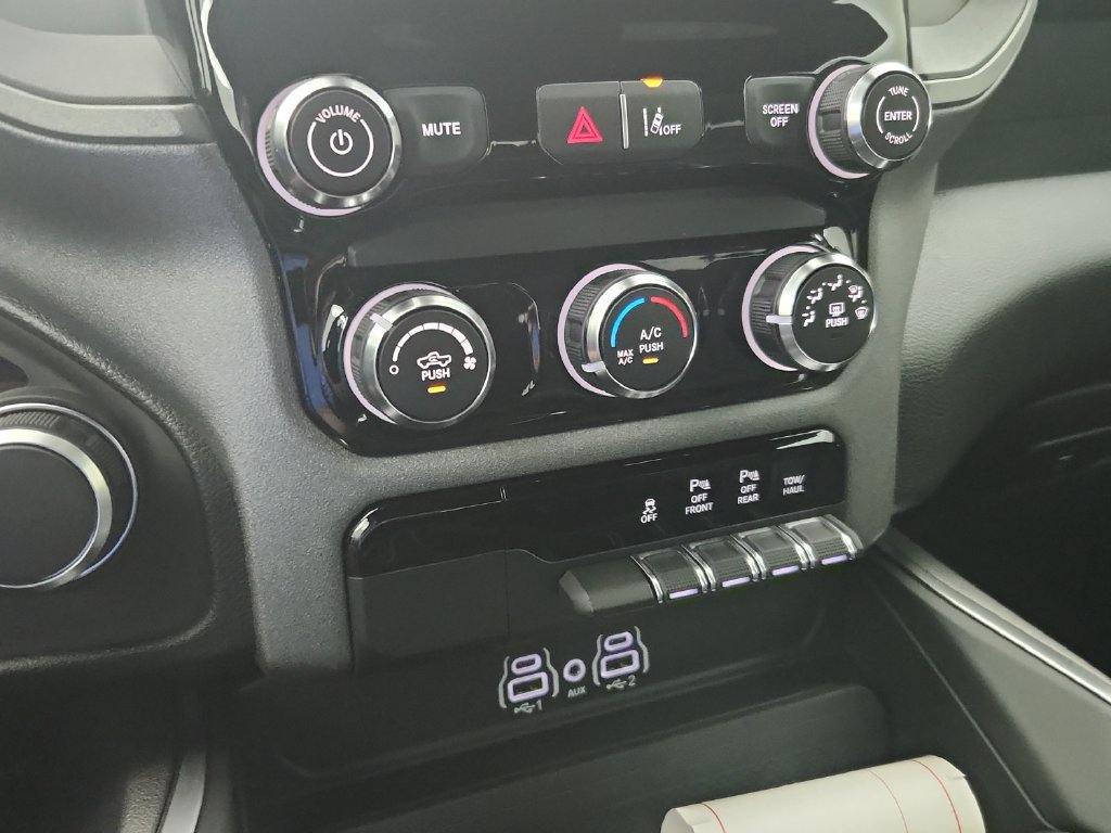 New 2027 RAM 1500 Express AWD/4WD image 26