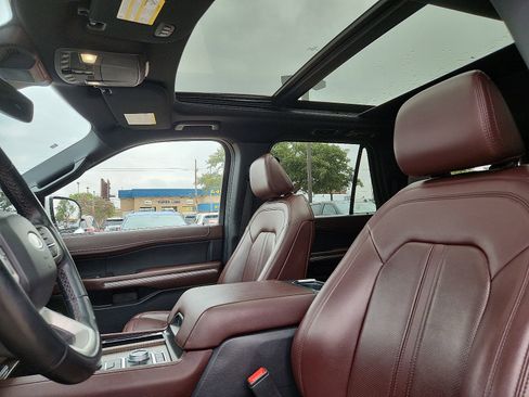 Used 2022 Ford Expedition Max Limited AWD/4WD image 14