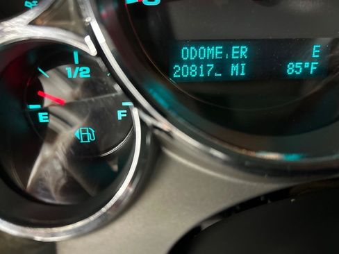 Used 2009 GMC Sierra 1500 SLE w/ Power Pack Plus AWD/4WD image 16