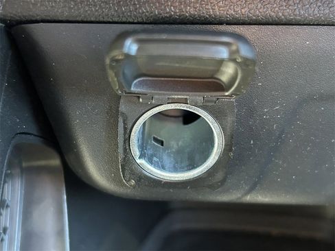 Used 2025 Chevrolet TrailBlazer LT w/ Driver Confidence Package image 26