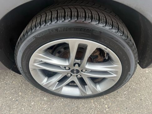 Used 2018 Lincoln MKC Reserve w/ Lincoln MKC Climate Package image 10