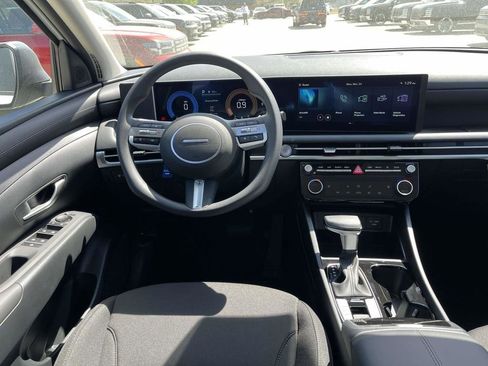 New 2026 Hyundai Tucson SEL FWD image 8