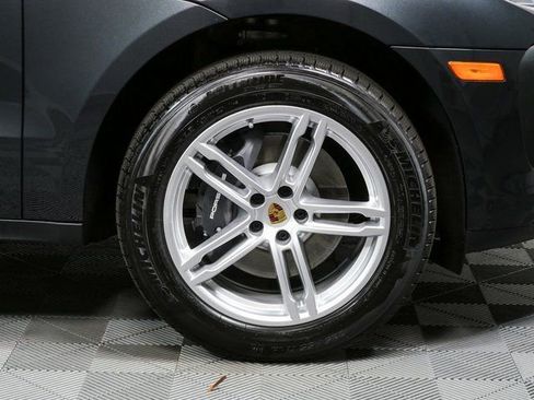 New 2026 Porsche Macan AWD/4WD image 39