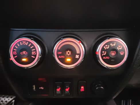 Used 2018 Mitsubishi Outlander Sport LE FWD image 17