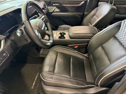 Used 2024 GMC Acadia Denali w/ Super Cruise Package FWD image 15
