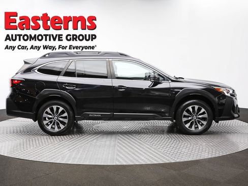 Used 2023 Subaru Outback Limited AWD/4WD image 4