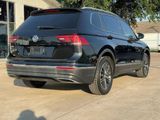 Used 2019 Volkswagen Tiguan SEL image 3