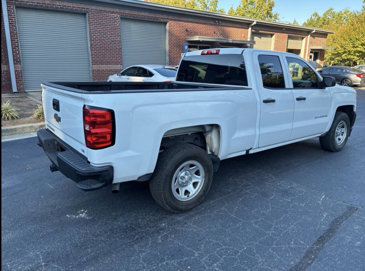 Used 2019 Chevrolet Silverado 1500 W/T RWD image 6