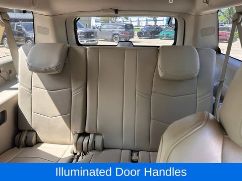 Used 2015 Cadillac Escalade ESV Premium image 17