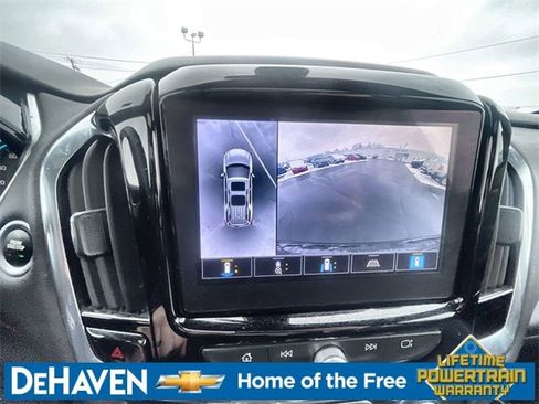 Used 2023 Chevrolet Traverse RS AWD/4WD image 14