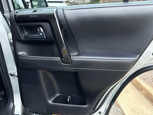 Used 2024 Toyota 4Runner TRD Off-Road Premium image 24