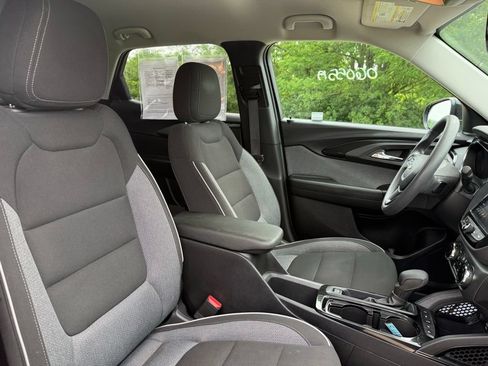 Used 2023 Chevrolet TrailBlazer LT w/ Convenience Package FWD image 19