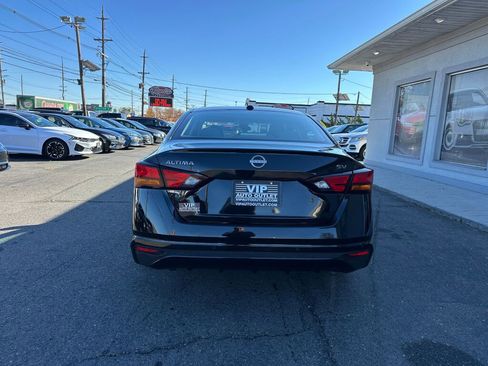 Used 2023 Nissan Altima 2.5 SV image 6