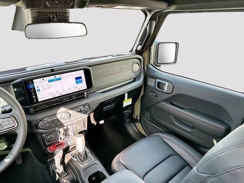 New 2026 Jeep Gladiator Rubicon w/ Dual Top Group image 25