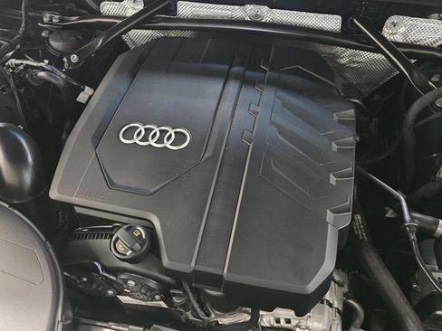 Used 2023 Audi Q5 2.0T Premium Plus w/ Premium Plus Package AWD/4WD image 8