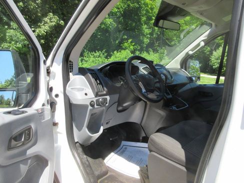 Used 2019 Ford Transit 150 130 Low Roof RWD image 31