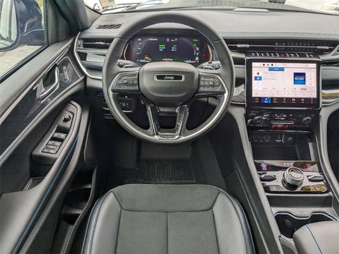 New 2024 Jeep Grand Cherokee Trailhawk w/ Luxury Tech Group III image 14