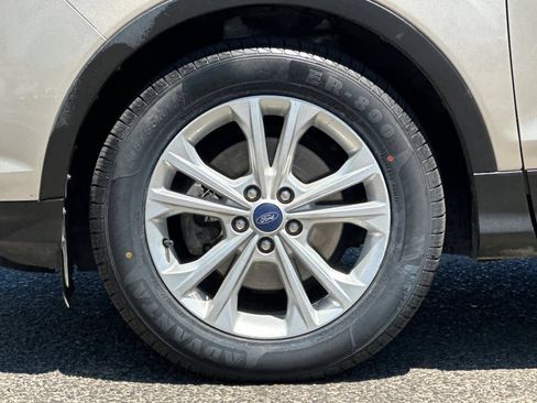 Certified 2018 Ford Escape SEL w/ Ford Safe & Smart Package FWD image 25