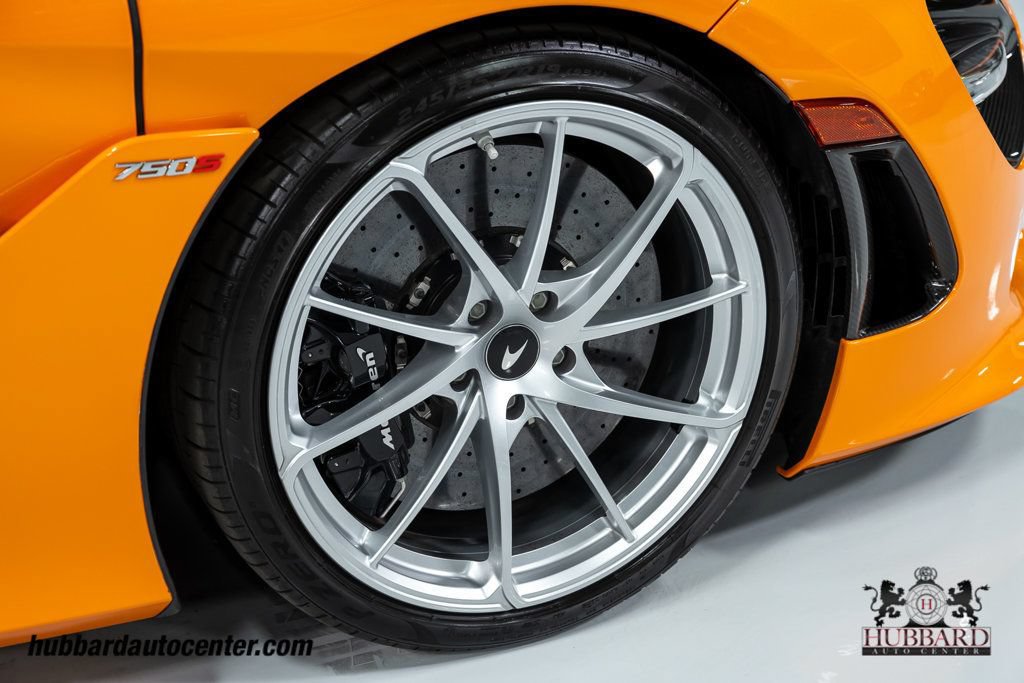 Used 2024 McLaren 750S Spider RWD image 35
